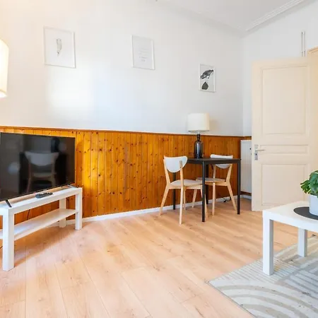 Apartment Bel 6pers Stationnement Gratuit Centre *